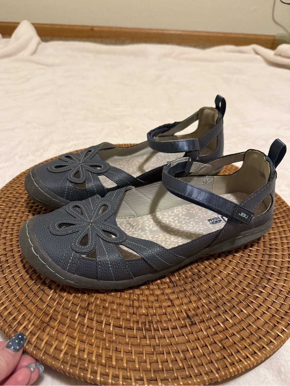 JBU‎ Navy Blue Floral Cutout Leather Sandals